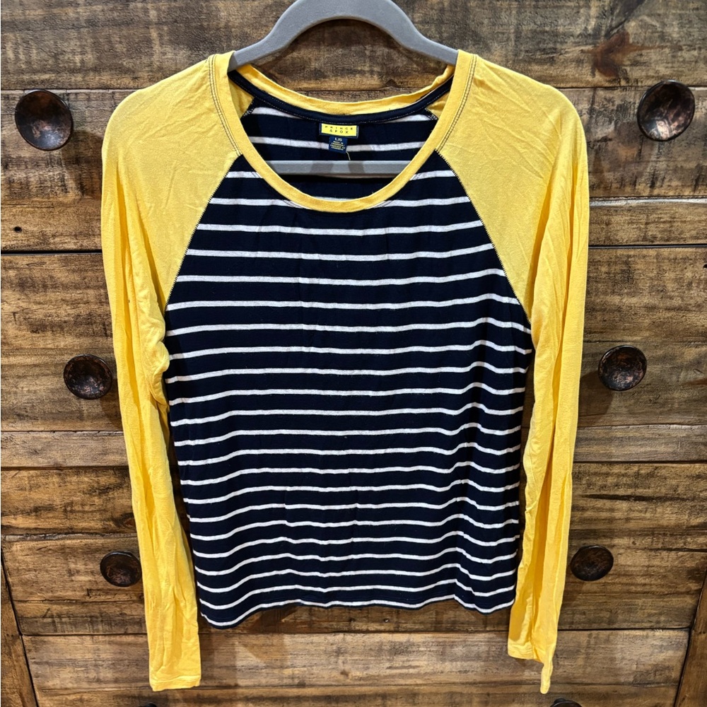 Prince & Fox Navy and Yellow Striped Top‎